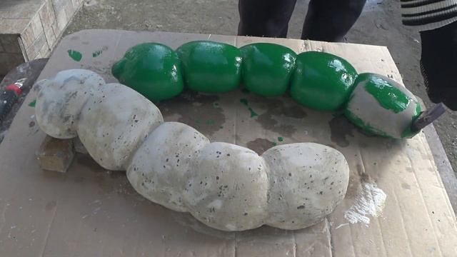 Поделки из цемента/Гусеница из цемента/декор для сада и дачи смотреть онлайн