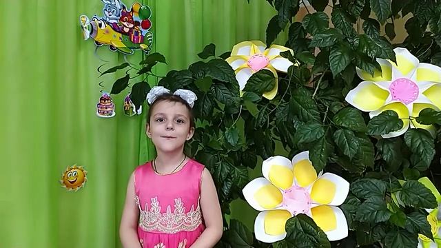 Крупкина София, 5 лет, МКДОУ ДС с. Подволошино, С. Осинина "Стихи о маме" смотреть онлайн