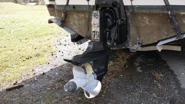 Volvo Penta DP 290 Drive Oil Change смотреть онлайн