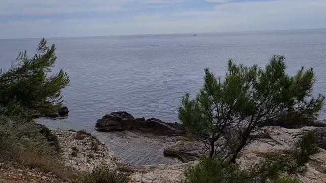 ОКАЗЫВАЕТСЯ ЕСТЬ ЕЩЁ ПРОДОЛЖЕНИЕ. МЫ ТУТ МЕРЗНЕМ. МОРЕ В ХОРВАТИИ. КРАСИВАЯ ПРИРОДА. МАСКИ НА ОТДЫХ смотреть онлайн