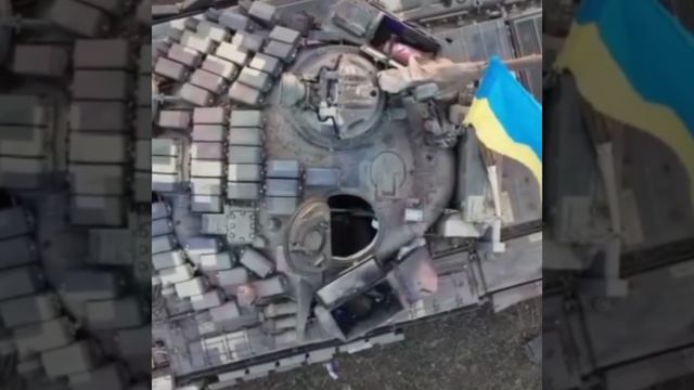 Ушатали танк.Граната в люк..mp4 смотреть онлайн