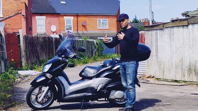 250cc Scooter - The Good and Bad смотреть онлайн