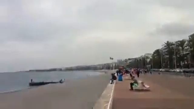 Море и набережная в Ницце. смотреть онлайн