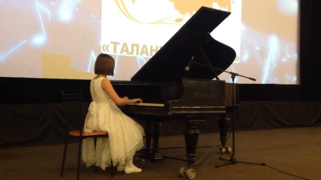 Ф. Кулау. Вариации соль мажор. Алина 2 кл. смотреть онлайн