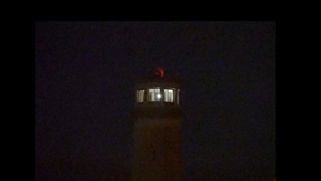 Большой Волжский маяк - вращающийся прожектор смотреть онлайн