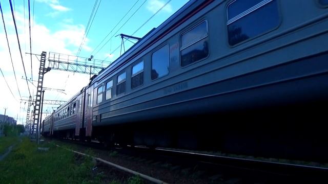 Электропоезд ЭД4М-0434 "РЭКС-Спутник" экспресс "Железнодорожная - Москва Курский вокзал" смотреть онлайн
