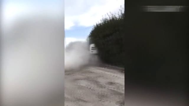 Божевільний Екскаваторник смотреть онлайн