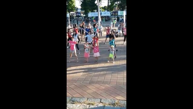 ZUMBA KIDS CHILLAN VIEJO смотреть онлайн