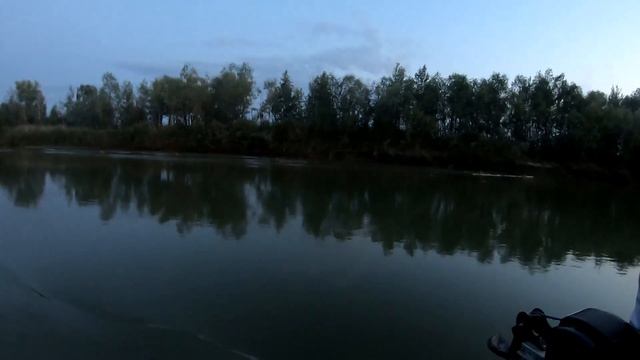 Рыбалка,нашли хорошего окуня-щуку 106 км Черлакский район " смотреть онлайн