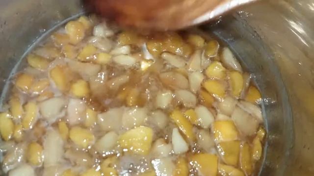 Çox dadlı Armud və Şəftalıdan mürəbbə?Очень вкусное варенье из Груши и Персика? смотреть онлайн