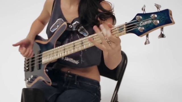 Beautiful Bassist (Metallica Master of Puppets) смотреть онлайн