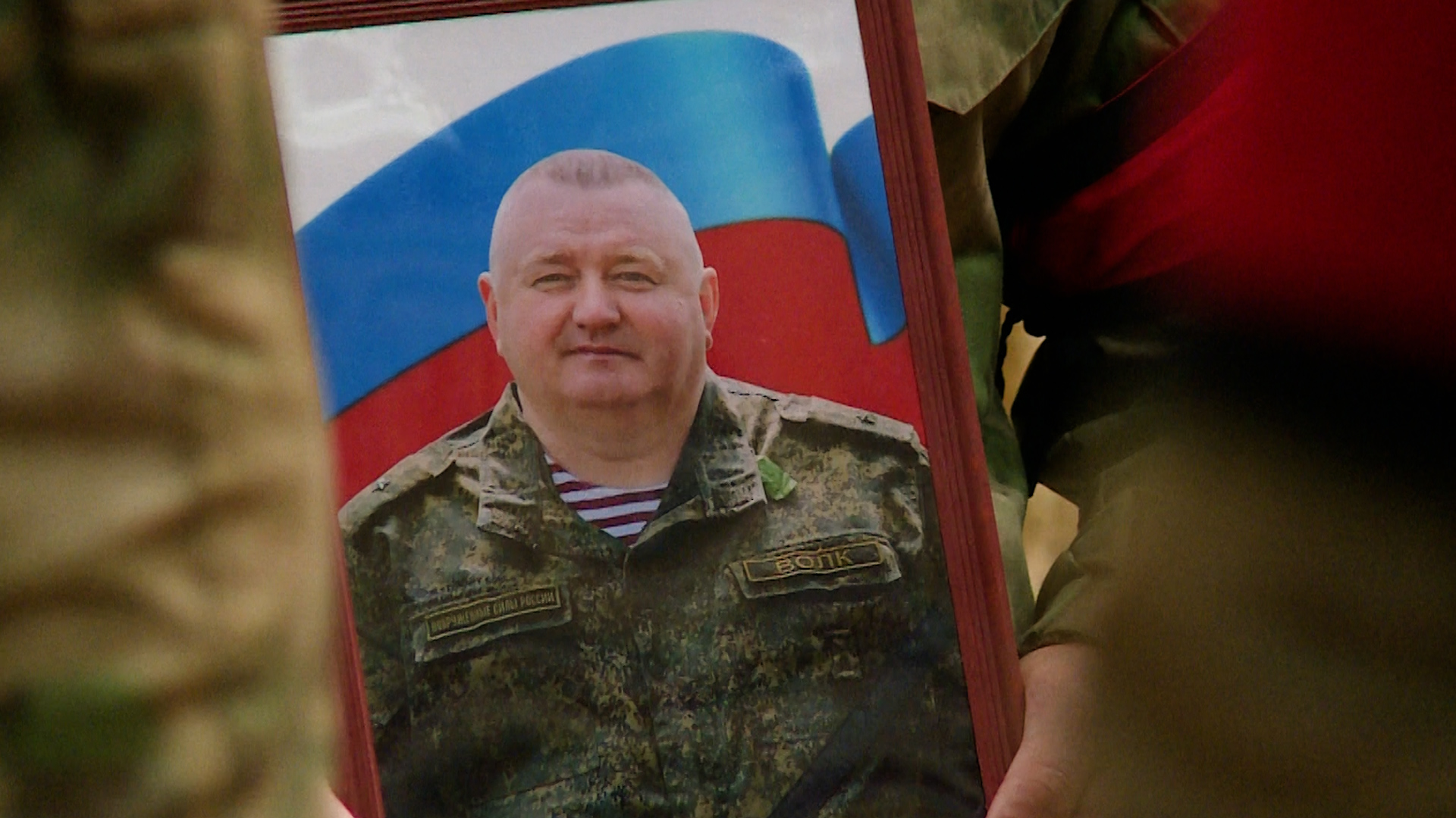 Владимир Уйба о прощании с Виталием Лифенко, геройски погибшим за Родину на СВО смотреть онлайн