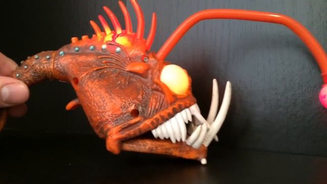 Disney/Pixar Finding Nemo Anglerfish Light Up Action Figure Toy смотреть онлайн
