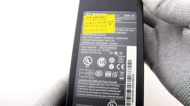 Блок питания для ноутбука Lenovo 20V6.75A (7.9x5.5) 135W ORG смотреть онлайн