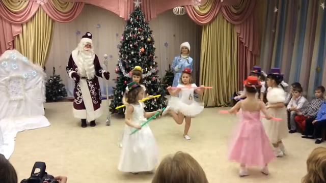 Новый год в садике смотреть онлайн