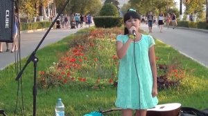 Диана Анкудинова - Нас учили быть птицами. Набережная Самары. 22.08.2016.mp4