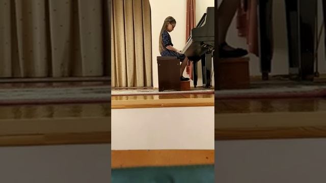 Карпович Эмилия. Н.Леви Маленький вальс. И.Беркович Русская песня. смотреть онлайн