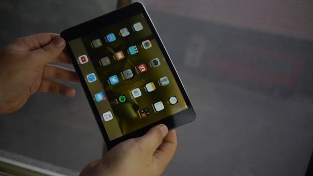 iPad mini 2 - Review - Is it worth it in 2016? смотреть онлайн