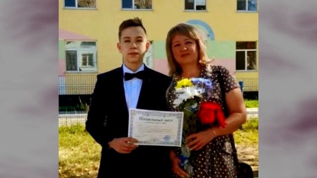 ВСТРЕЧА ВЫПУСКНИКОВ 30 ЛЕТ СПУСТЯ смотреть онлайн