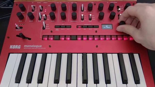 Korg Monologue Techno 1 - Distorted Acid Jam (Drum Samples from Roland 909) смотреть онлайн