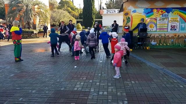 Снежки из пенопласта | Сочинский Новый год | Специфика субтропической зимы смотреть онлайн