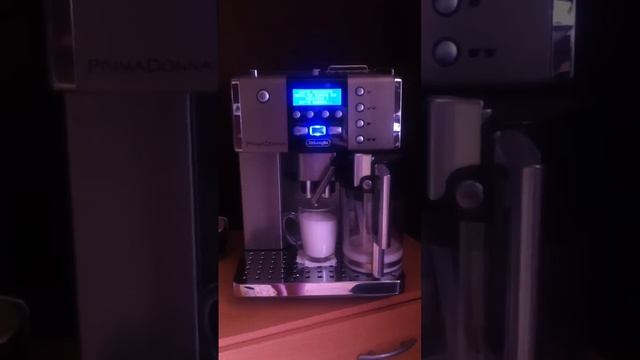 DeLonghi PRIMA DONNA 6600 смотреть онлайн