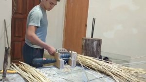Крутой станок для строгания ленты из лозы! (тест)