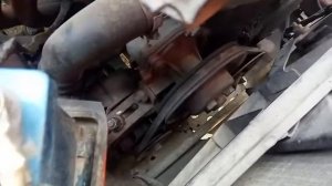 Натяжение ремня генератора в автомобиля ВАЗ 2101-07