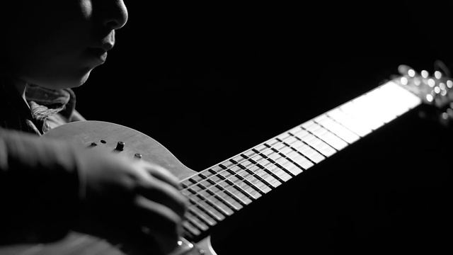 Nothing Else Matters (Guitarra & Cello) смотреть онлайн