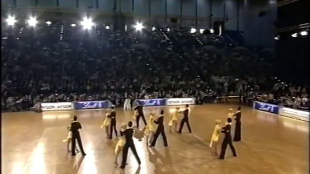 2003 WM Essen - Tsveta Radugi - Chiwawa смотреть онлайн