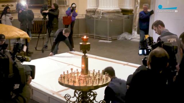 Картина «Оплакивание Христа» впервые покинула Свято-Троицкий собор Александро-Невской Лавры