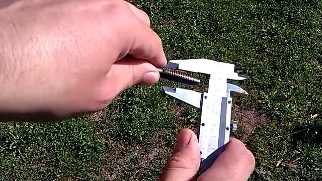 Как нарезать резьбу метчиком смотреть онлайн