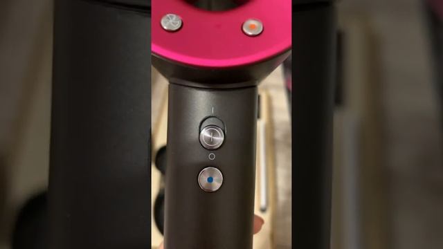 Как отличить подделку Dyson Supersonic