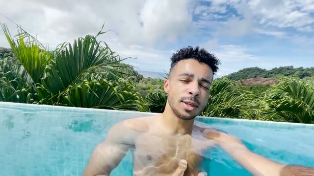 J’AI LOUÉ UNE VILLA À 1 MILLION (Au Costa Rica et c’est incroyable) смотреть онлайн