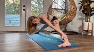 Morning Stretching & Open Hips Contortion Yoga Challenge with Sierra Ky