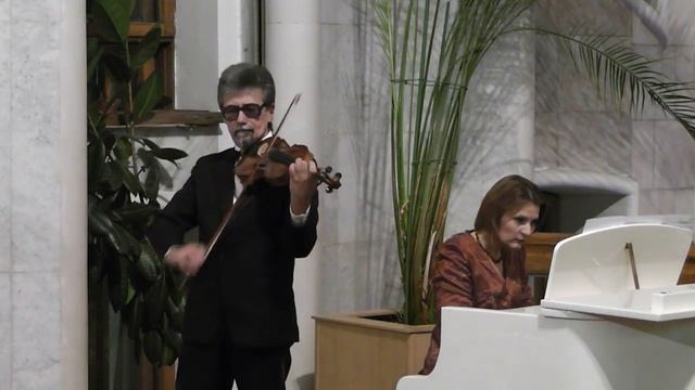 Monti Csardas исп. С.Коган и О.Маркелова смотреть онлайн