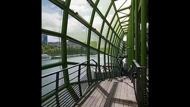 Quai d'Austerlitz 75013 PARIS смотреть онлайн