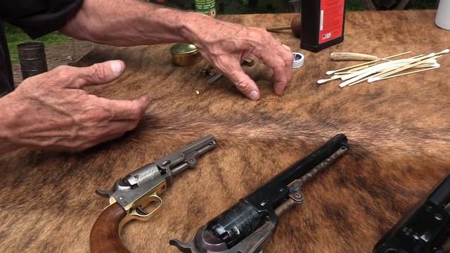 Colt 1849 Pocket Pistol смотреть онлайн