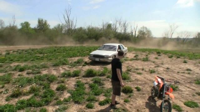 Race Ends In Fender Bender смотреть онлайн