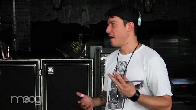 Stefan Lessard on the Taurus 3 Bass Pedals смотреть онлайн