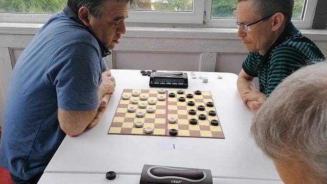 Шварцман - Георгиев. 5 тур чемпионата России по шашкам 100 (рапид) смотреть онлайн