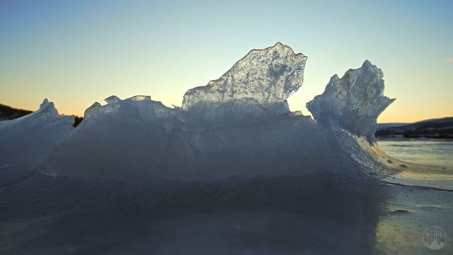 ARCTIC FROST SCULPTURES - 4K Arctic landscape real time relaxation смотреть онлайн