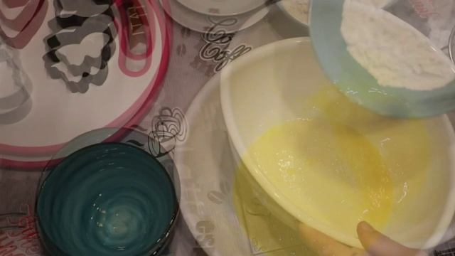 РЕЦЕПТ ВКУСНОГО НОВОГОДНЕГО ПЕЧЕНЬЯ? украшаю БОЛЬШУЮ ЁЛОЧКУ и праздную НОВЫЙ ГОД?☃️? смотреть онлайн