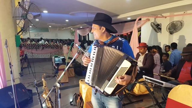Tumse Accha Koun Hai hindi song Instrumental on ACCORDION by SJ Prasanna (9243104505, bangalore). смотреть онлайн