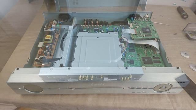 CD DVD проигрыватель Philips DVP9000S CD, SACD, DVD Audio смотреть онлайн