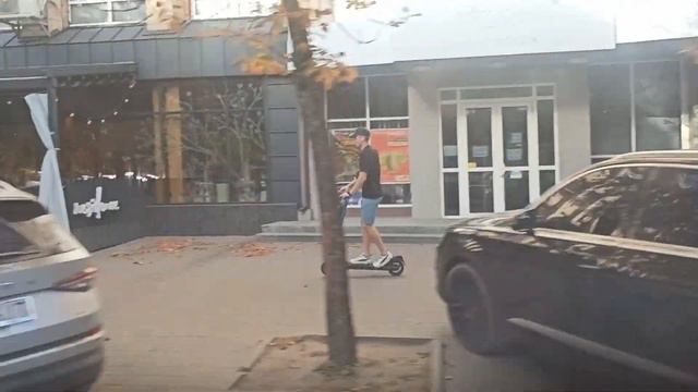 Ukraine, Cherkasy, trolleybus 7A ride from Будинок Торгівлі to Вул. Університетська смотреть онлайн