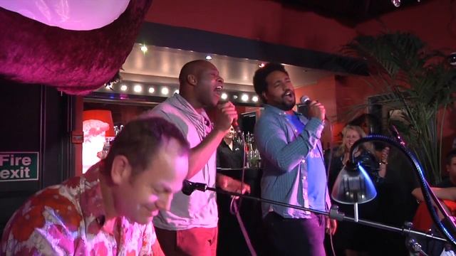 LA LA PIANO BAR - a New York style pop-up piano bar from London смотреть онлайн