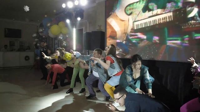 Back to 80's: тематический новогодний корпоратив-2022 в «МИРТЕК» смотреть онлайн