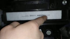 Замена фильтра салона на тоета корола.Replacing the Toyota Corolla interior filter.