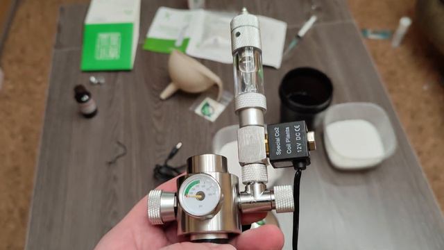 Заказал систему СО2 на лимонной кислоте и соде с AliExpress. Установки и запуск.